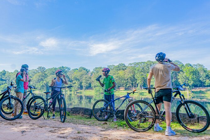 Cycle the Angkor Backroads with lunch / E-Bike or Tuk Tuk - Arriving at Angkor Wat after lunch