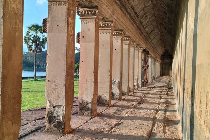 Day trip Phnom Penh to Siem Reap & Return back - What the private format changes