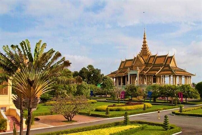 Discover Cambodia 8 Days from Siem Reap to Koh Trong -Phnom Penh - Cycling Koh Trong and looking for Mekong dolphins