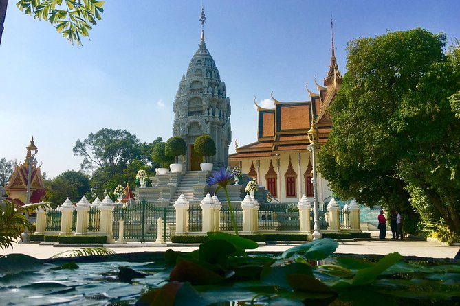 Discover Cambodia 8 Days from Siem Reap to Koh Trong -Phnom Penh - Tonle Sap, Kampong Phluk, and working Khmer craft