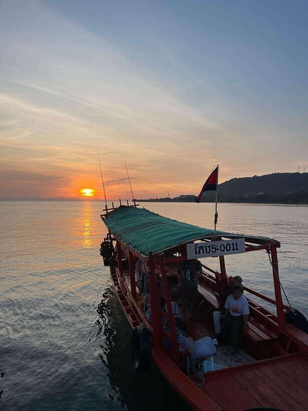 Discover kampot country side full day tour; kep crab market - How the tuk-tuk ride affects the day