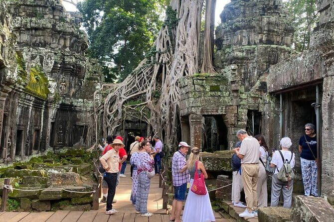 Exclusive Angkor temples and Small group temples tours - The Elephants and Leper King terraces