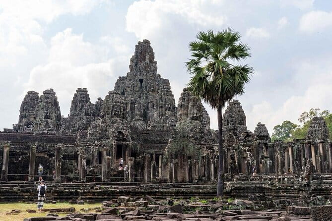 Explore Angkor Sunrise Spectacle a Full Day Temples Tour - Breakfast and the South Gate of Angkor Thom