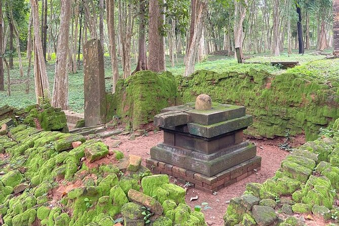Exploring Siem Reap: Scenic Journey from Phnom Penh or Vice Versa - A road trip with real reasons to stop