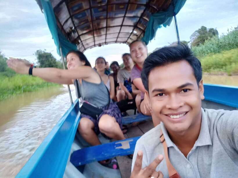 Floating Village and Tonlé Sap Sunset Tour - Booking details worth knowing