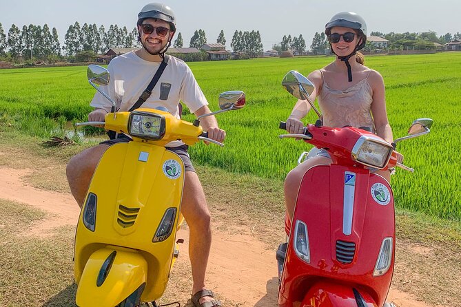 Floating Village Sunset Boat Vespa Tour / Tuk Tuk Available - Reaching Chong Khneas floating village