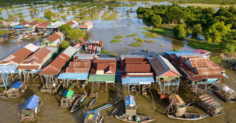Floating Village Tour with Khmer Meal & Beer - The local market stop