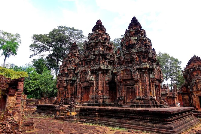 Four-day tour Angkor Wat, Banteay Srey, Beng Melea and Siem Reap discovery - Day 4: Tonle Sap, museum pieces, and living craft