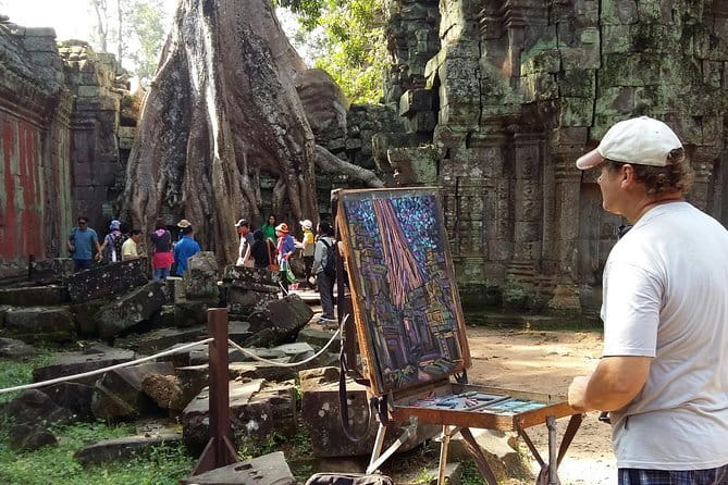 (Free eSim) Classic Angkor Wat Sunrise Full Day Tour - Guides, photos, and the feel of a small group