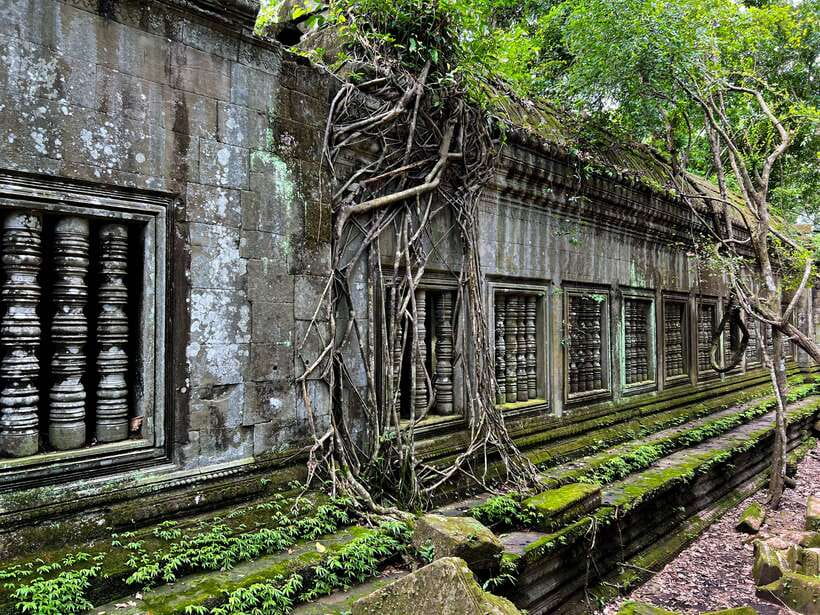 From Koh Ker: Full-Day Private Tour of Cambodian Temples - Beng Mealea before the return to Siem Reap