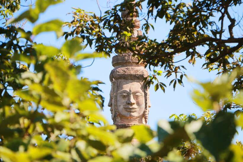 From Phnom Penh: Oudongk Mountain and Koh Chen Island Tour - Who should book this tour