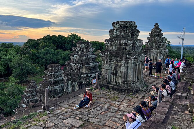 From Siem Reap: Angkor Wat and Floating Village 3-Day Trip - Day 2: Pink sandstone, rough ruins, and Tonle Sap