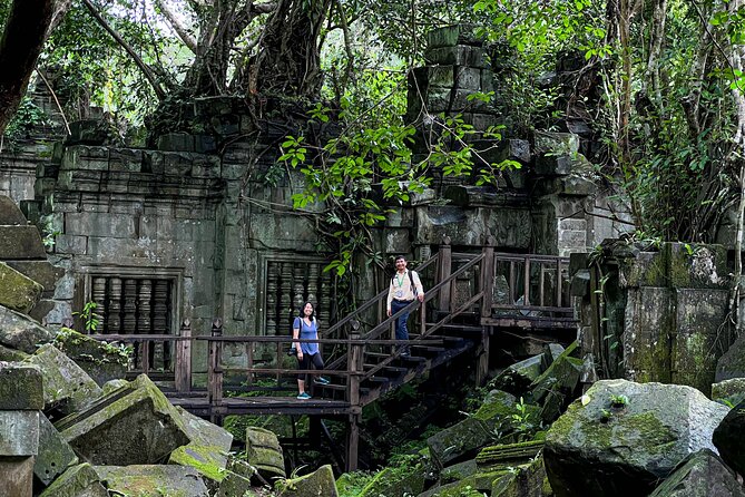 From Siem Reap: Angkor Wat and Floating Village 3-Day Trip - Why the private car and guide matter