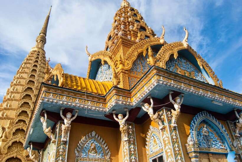 From Siem Reap: Battambang Day Trip Bamboo Train, Bats Cave - Psa Nat market: bring an appetite