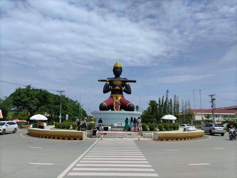 From Siem Reap: Battambang Day Trip Return or to Phnom Penh - The drive from Siem Reap to Battambang