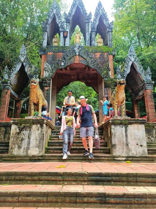 From Siem Reap: Guided Kulen Waterfall Tour - Reading the 1000 Lingas in the river
