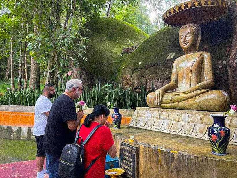 From Siem Reap: Guided Kulen Waterfall Tour - Lunch is separate, and the choice may be limited