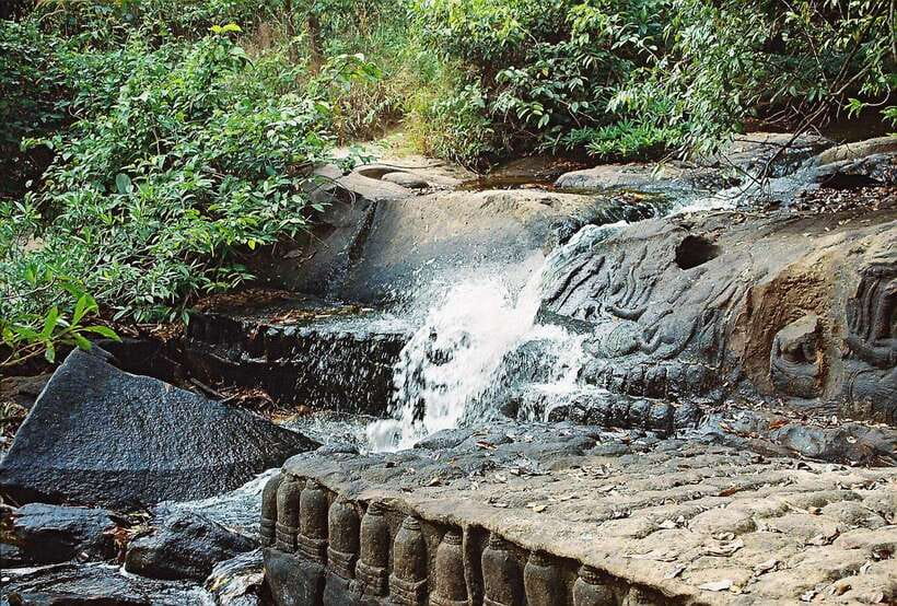From Siem Reap: Small-Group Phnom Kulen Waterfall Day Tour - Views from the Phnom Kulen plateau