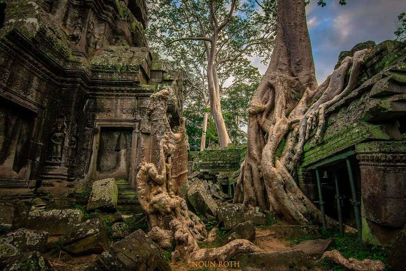 Full-Day Angkor Wat Sunrise and Sunset Private Tour - The guide makes the difference