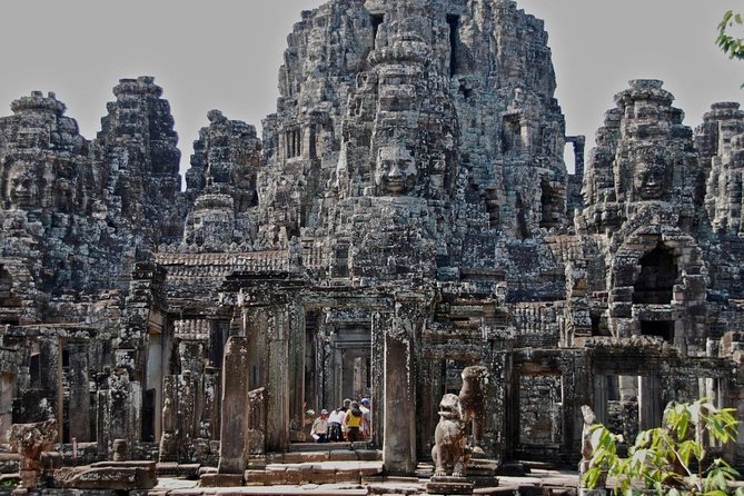 Full-Day Angkor Wat Sunrise Private Tour with Guide from Siem Reap - What your guide adds to the day