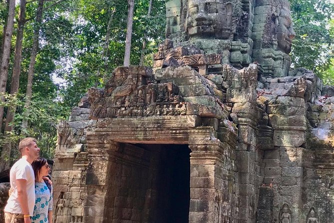 Full-Day 'Big Tour' with Sunset at Phnom Bakheng - Phnom Bakheng closes the day with a weather gamble