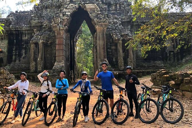 Full-Day Bike Tour in Siem Reap with Zipline - 8:00 a.m. at the Angkor Zipline site