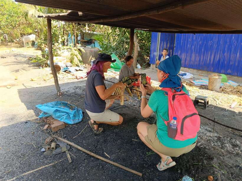 Full-day: Handicraft, Bamboo train, Killing cave, Bat Cave - The Bat Cave finale at dusk