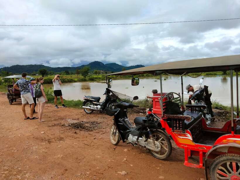 Full-day: Original bamboo train, Wat Banan, Phnom Sampov - Wat Banan and its ancient stairway