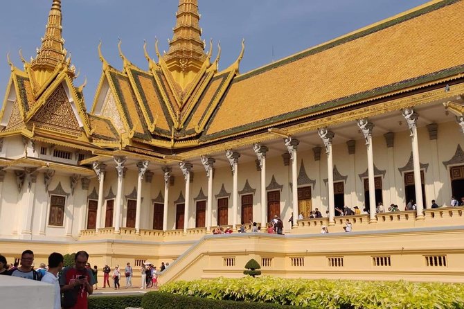 Full-Day Phnom Penh City Tours - Russian Market adds colour at the end