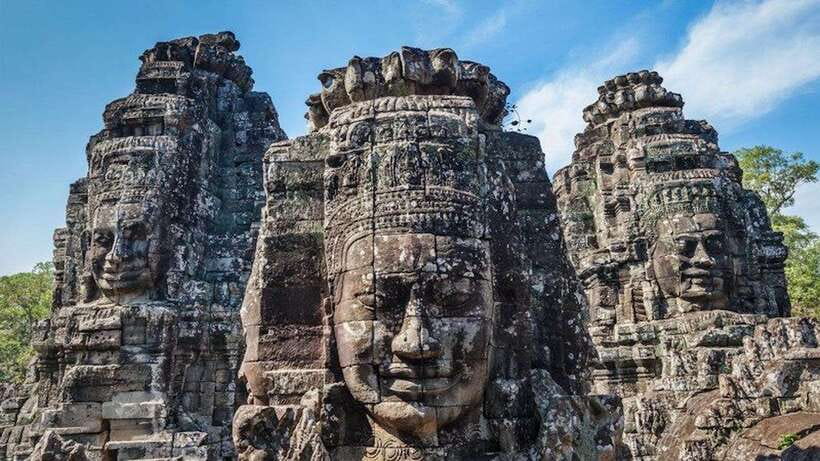 Full Day Private of Angkor Wat Tour with Tuk Tuk - Ta Prohm, roots and ruined stone