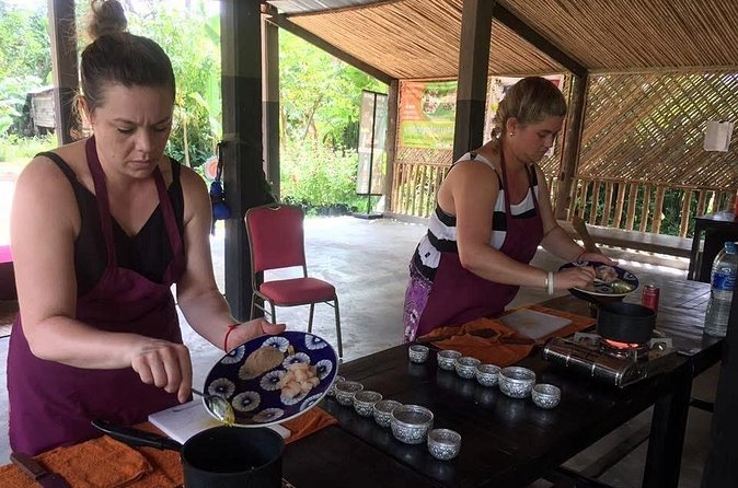 Full Day Siem Reap Farm Tour with Cooking Class and Monk Blessing - The guide and the size of the group
