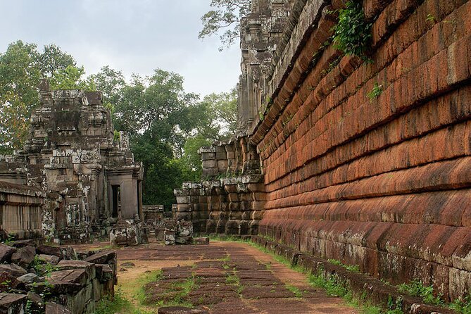 Full Day Small Group Tour Guide with Sun rise - Who should book this Angkor tour?