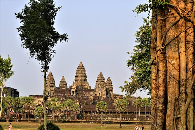 Full Day Temples Explorer - Small Group - Angkor Thom South Gate and Bayon’s stone faces