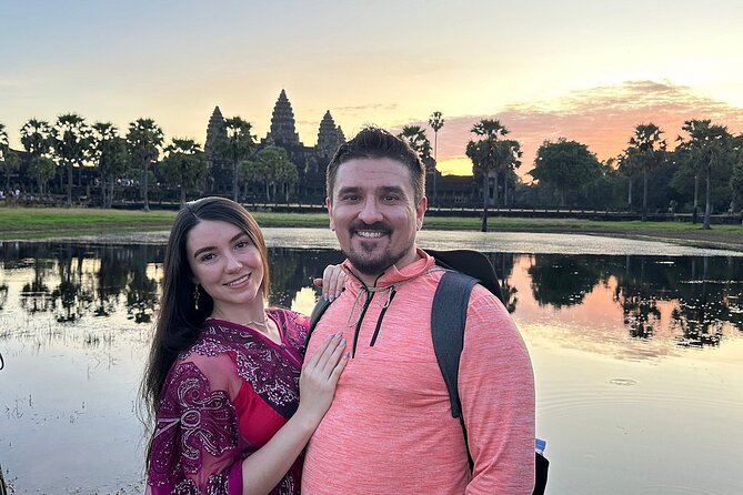 Full-Day Temples of Angkor Small Group Tour - What the small group really means