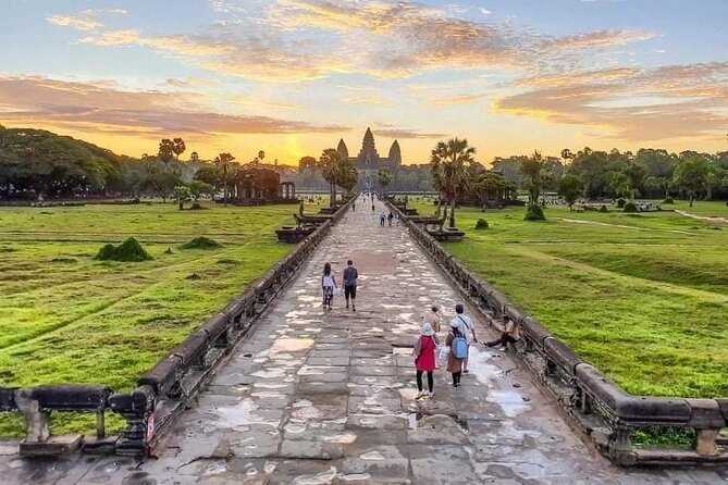 Full Day Tour Angkor Wat Sunrise and Siem Reap Temples - Key points to know before booking