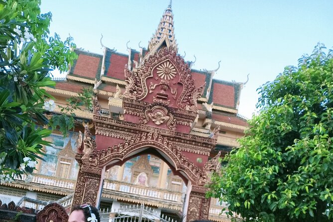 Full Day tour .City tour.Countryside.Bamboo Train.Secret Bat Cave - A practical note about the motorcycle carriage