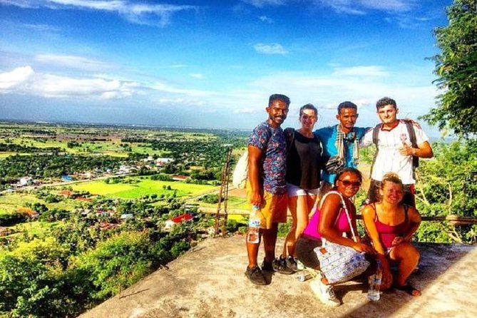 Full Day-Tour: Handicraft, Bamboo train, Killing cave. Bat cave - Battambang city sights and the Sangkae River