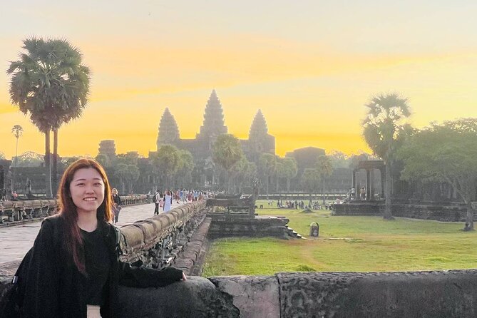 Golden Hours: Angkor wat sunrise photography tour with a pro! - Angkor Wat: reflections, towers, and a busy first hour