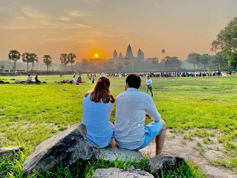 Grand Circle With Sunrise Private Tuk-Tuk - Angkor Wat begins the temple circuit