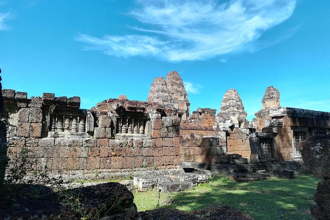 Grand Circuit with Banteay Srei and Banteay Samre Tour - East Mebon brings in early Khmer design