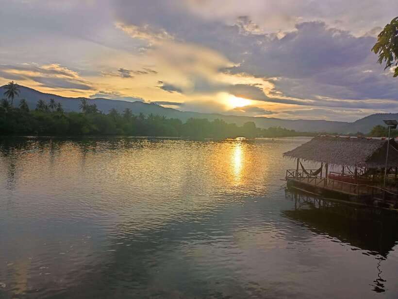Green Cathedral Kayaking Journey & Reflection River View - Bopha Prey Kampot: a useful base by the water