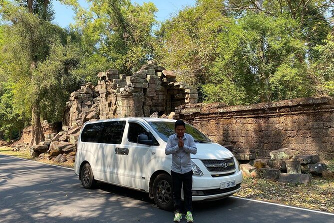 Ground Transfer/ Minivan/ Phnom Penh to Siem Reap - Choosing between a minivan and a larger vehicle