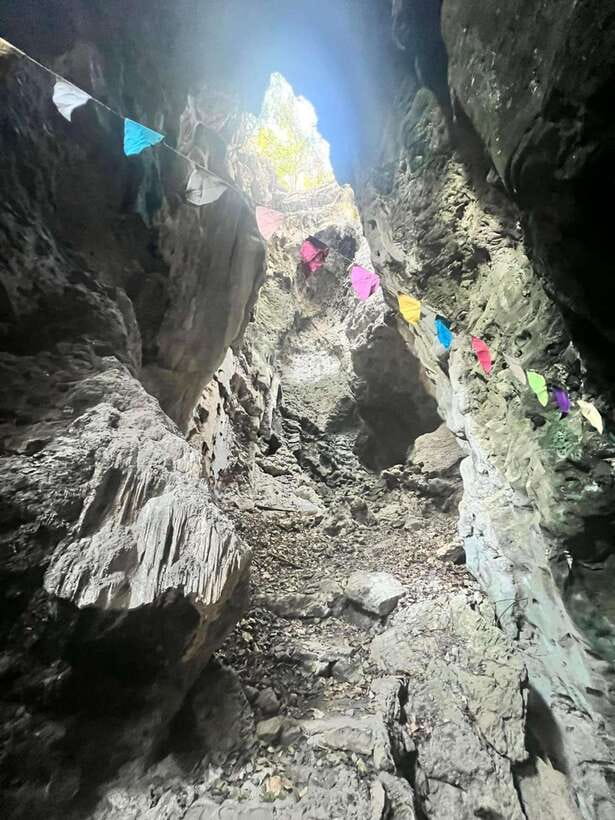 Half-day swing bridge, bamboo train, batcave & Killing cave - Who will enjoy this tour most