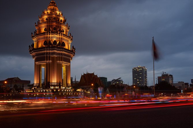Half Day Tour to Royal Palace, Wat Phnom & Independent Monument - Timing, pace, and the National Museum question