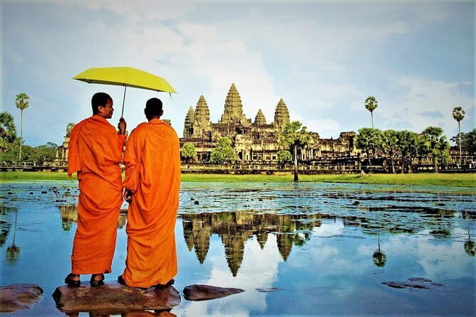 Highlight of Angkor Temples 6 Days Cambodia Tour - Day 2: Angkor Wat before sunrise