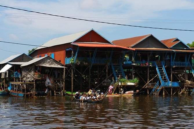 Kampong Phluk Floating Village & Sunset Lake Canoe Tour - The drive from Siem Reap and what is included