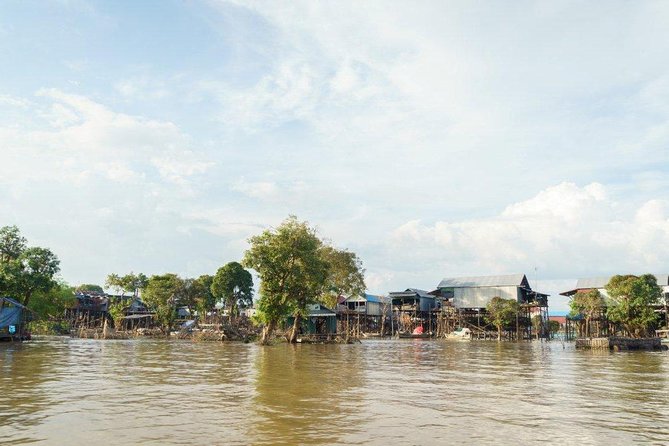 Kampong Phluk Floating Village Tour by Boat - Wet season and dry season: choosing your expectations