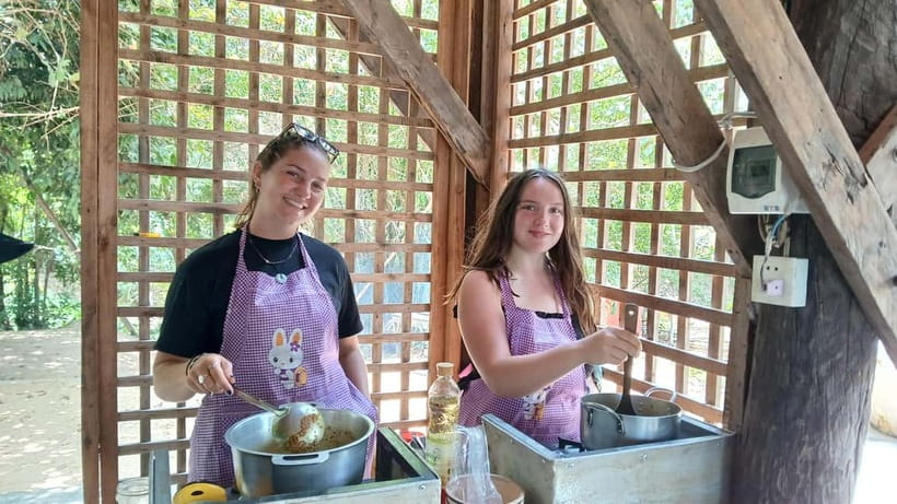 Kampot Countryside: Authentic Khmer Cooking Class - Meeting Samon and learning at an easy pace