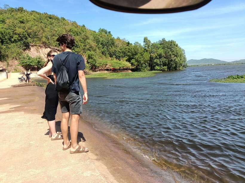 Kampot Countryside include Pepper farm,Kep crab market beach - What the $50 price really covers