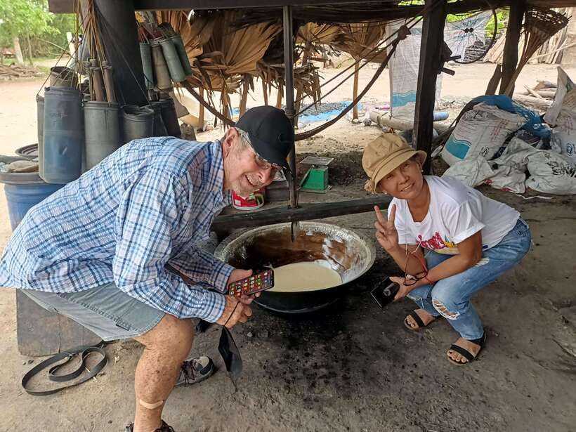Kampot: Full-day Countryside Tour with Pepper Farm and Kep - Phnom Chhngok and the 203-step climb
